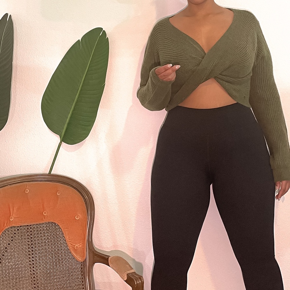 Army green twisted crop sweater
